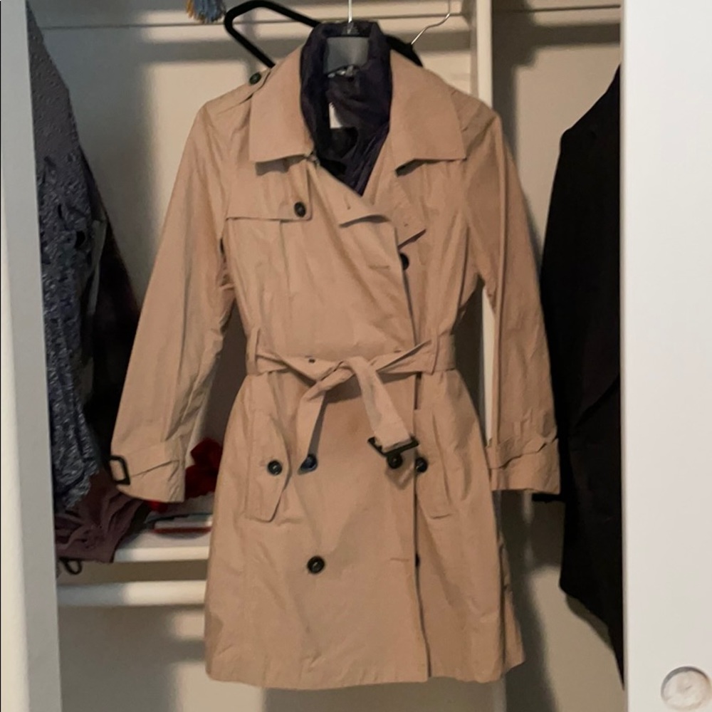 Classy Trench coat Size small Petite